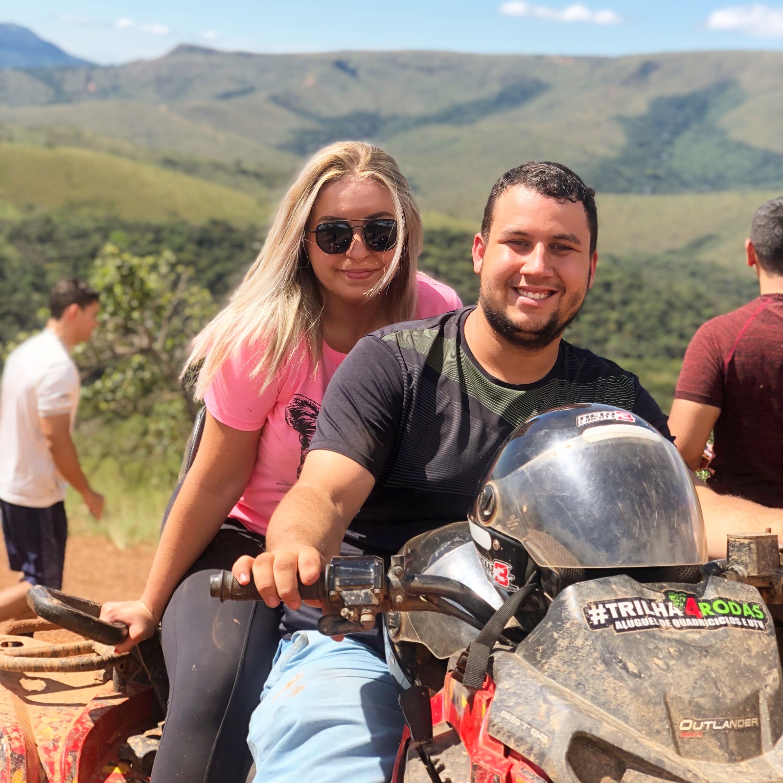 Casal Iago e Carine